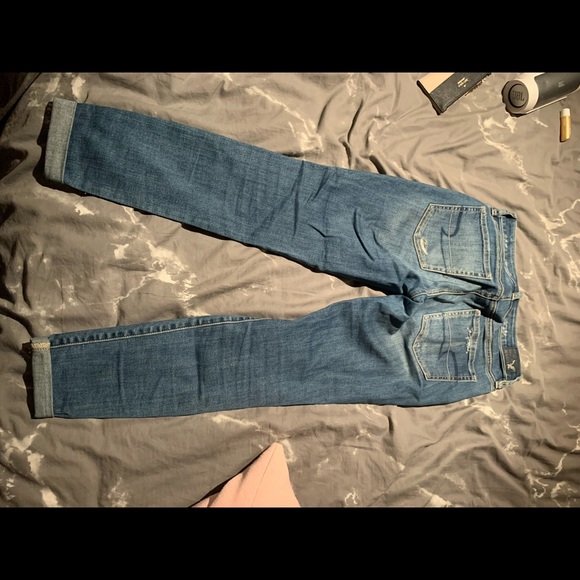 American Eagle Ripped Jeans - Picture 2 of 3